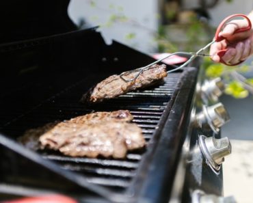 Top 8 Best 4 Burner Gas Grills – Perfect For Your Party